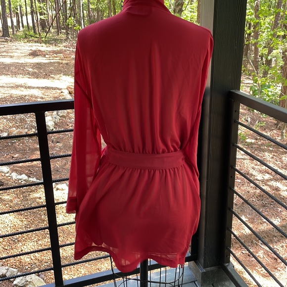 Vintage Victoria Secrets chiffon red robe - Picture 3 of 3